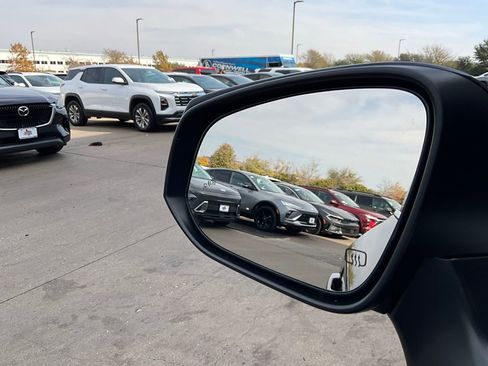 Used 2025 Toyota Grand Highlander XLE image 20