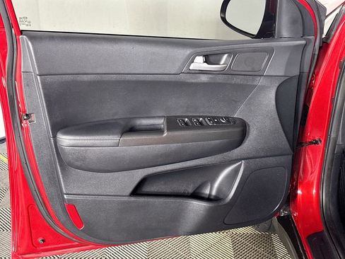 Used 2017 Kia Sportage LX AWD/4WD image 10