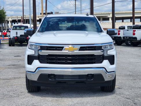 Used 2025 Chevrolet Silverado 1500 LT AWD/4WD image 2