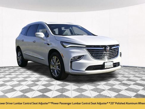 Used 2024 Buick Enclave Essence w/ Experience Buick Package image 14