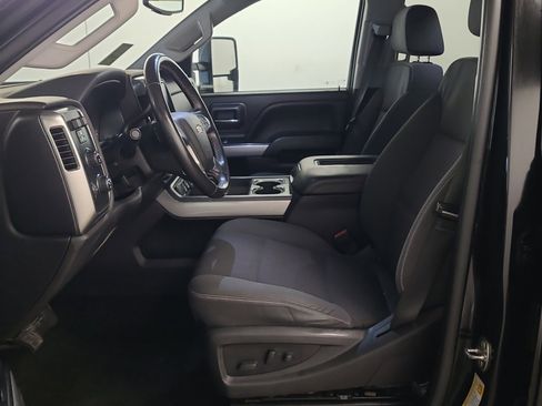 Used 2018 Chevrolet Silverado 2500 LT image 7