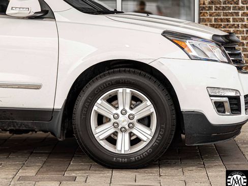Used 2013 Chevrolet Traverse LT AWD/4WD image 9