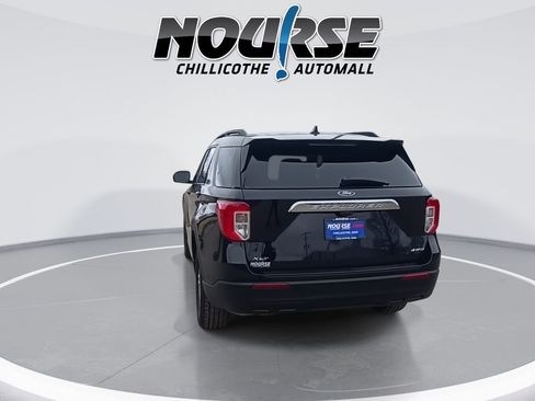 Used 2023 Ford Explorer XLT image 7