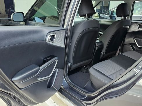 Used 2021 Kia Soul X-Line image 18