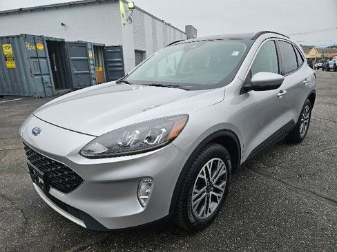 Certified 2020 Ford Escape SEL image 3