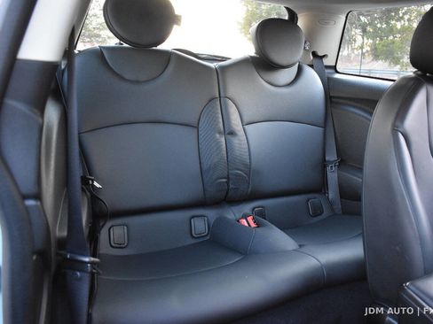 Used 2013 MINI Cooper Hardtop image 12
