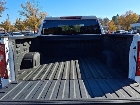 Used 2024 Chevrolet Silverado 1500 Custom Trail Boss w/ Dark Appearance Package image 31