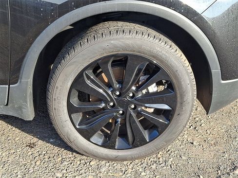 Used 2022 Buick Encore Preferred image 8