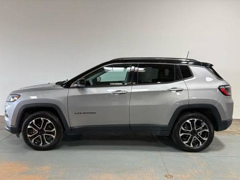 Used 2022 Jeep Compass Limited AWD/4WD image 2