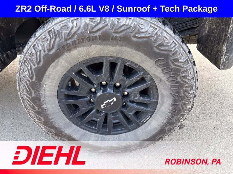 Used 2025 Chevrolet Silverado 2500 ZR2 w/ Technology Package AWD/4WD image 11
