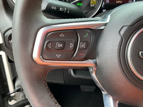 Used 2023 Jeep Wrangler Unlimited Sahara w/ Dual Top Group AWD/4WD image 27
