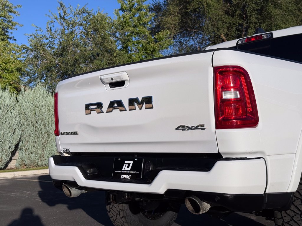 Used 2025 RAM 1500 Laramie w/ Sport Appearance Package AWD/4WD image 15