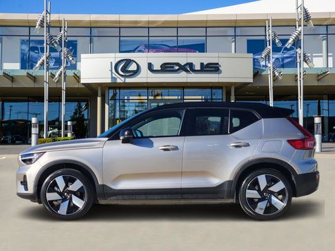 Used 2024 Volvo XC40 Recharge Plus w/ Protection Package Premier image 3