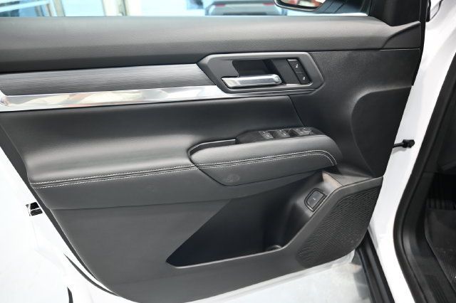 New 2027 GMC Terrain Elevation w/ Elevation Premium Package FWD image 25