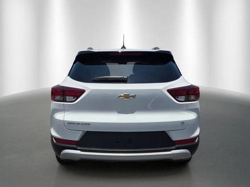 Used 2024 Chevrolet TrailBlazer LT FWD image 4