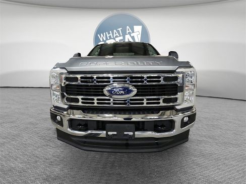 Used 2024 Ford F250 XLT w/ Snow Plow Prep Package image 9