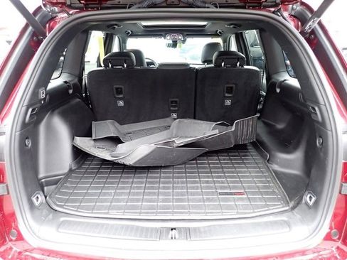 Certified 2024 Jeep Grand Cherokee Limited w/ Luxury Tech Group II image 6