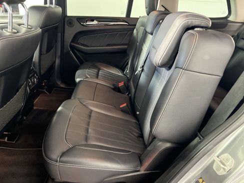 Used 2016 Mercedes-Benz GL 450 4MATIC image 25