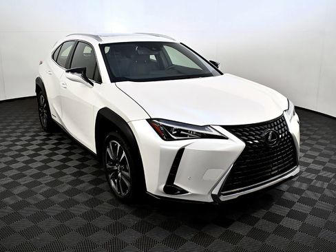 Used 2019 Lexus UX 250h F Sport image 4