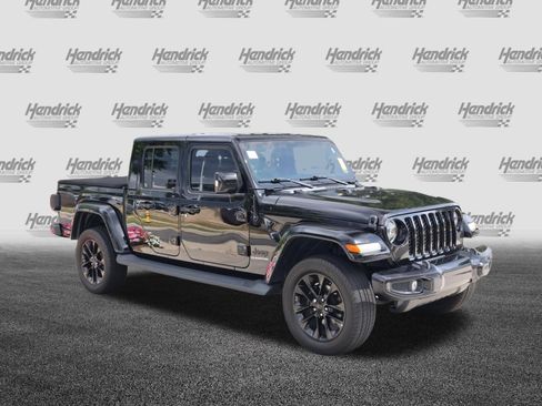 Used 2022 Jeep Gladiator Overland AWD/4WD image 2