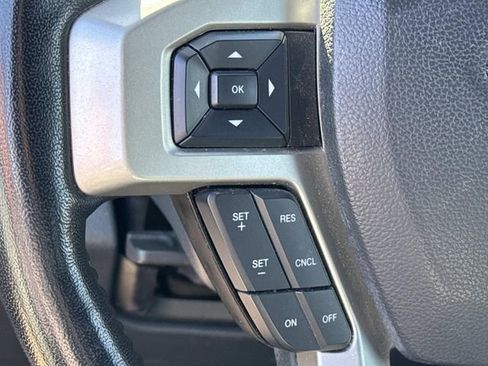 Used 2022 Ford F350 Lariat w/ FX4 Off-Road Package image 28