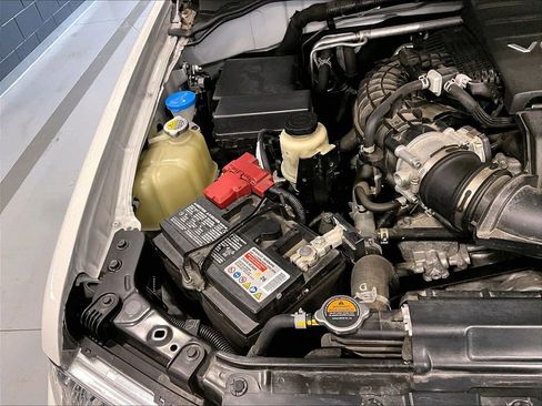 Used 2020 Nissan Frontier SV image 30