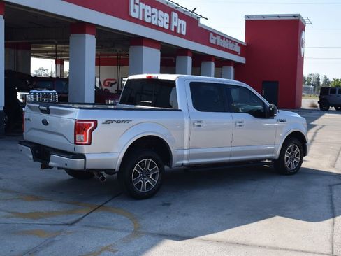 Used 2017 Ford F150 XLT w/ Equipment Group 302A Luxury image 4