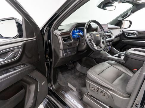 Used 2023 Chevrolet Tahoe LT w/ LT Signature Plus Package RWD image 12