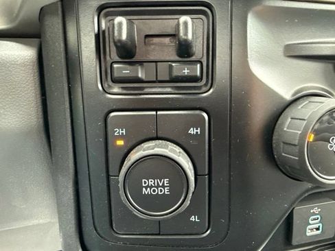 Used 2023 Ford F350 XL AWD/4WD image 21