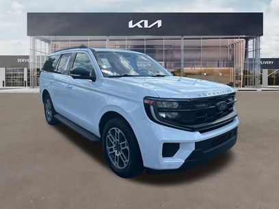 Used 2025 Ford Expedition Active