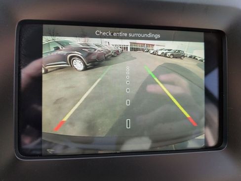 Used 2020 Jeep Cherokee Latitude Plus w/ Comfort/Convenience Group image 20