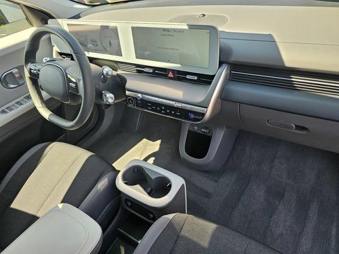 Certified 2024 Hyundai Ioniq 5 SE RWD image 11