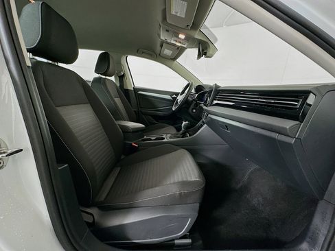 Used 2025 Volkswagen Jetta S image 29