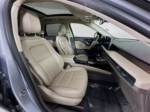 Used 2024 Lincoln Corsair Grand Touring image 28