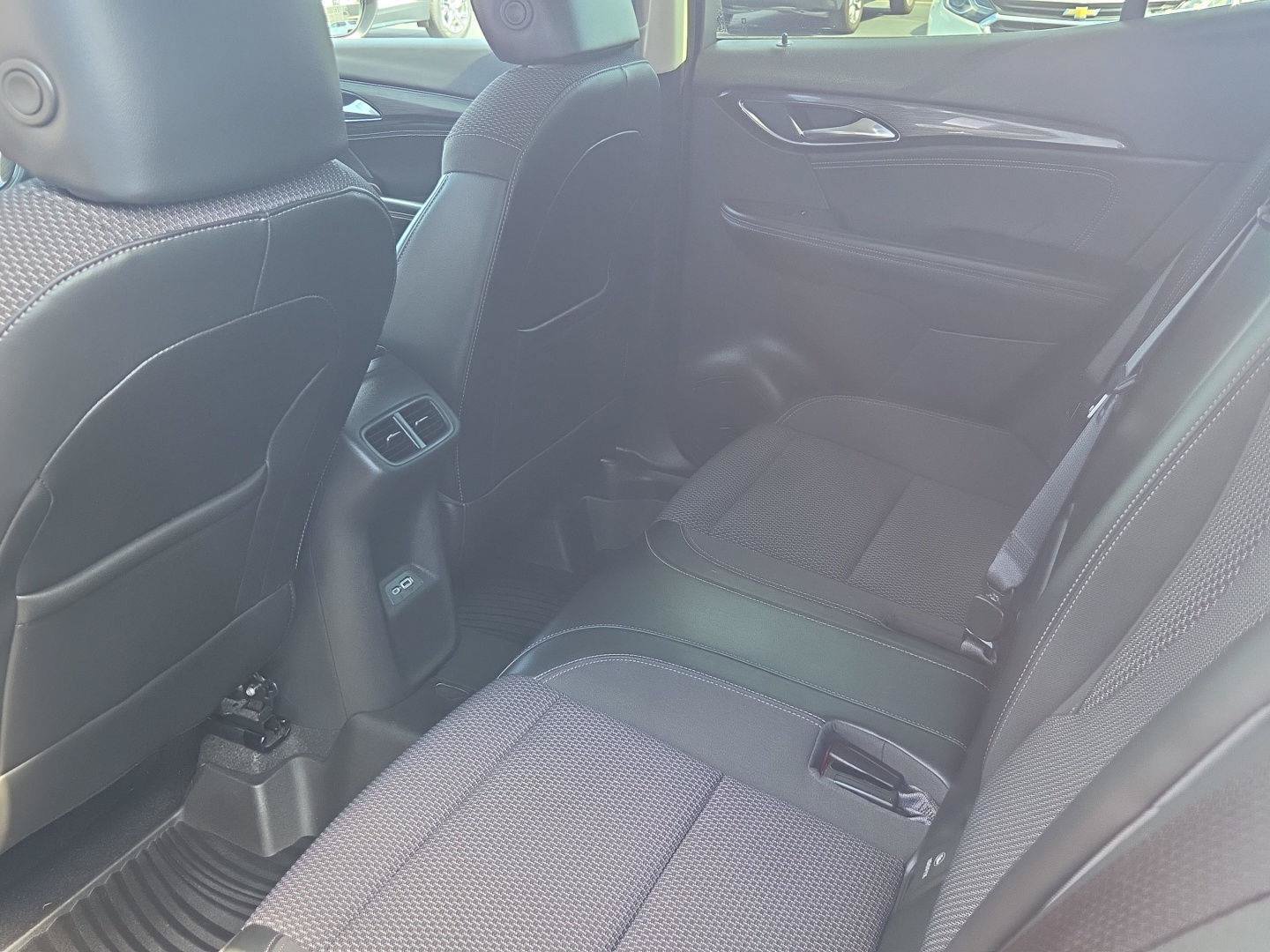 Used 2022 Buick Envision Preferred FWD image 25