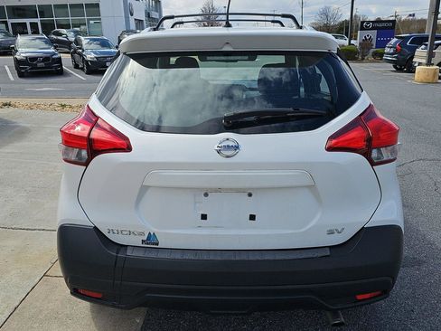 Used 2018 Nissan Kicks SV w/ Exterior Package image 5