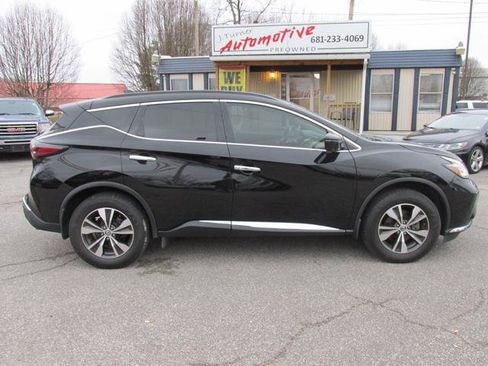 Used 2020 Nissan Murano SV w/ Premium Package image 3