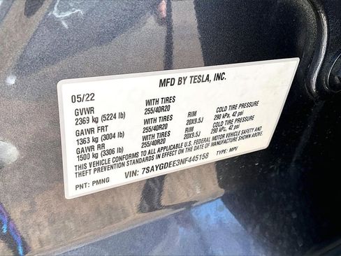 Used 2022 Tesla Model Y Long Range image 33