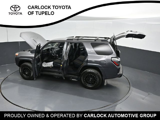Used 2019 Toyota 4Runner TRD Off-Road AWD/4WD image 69