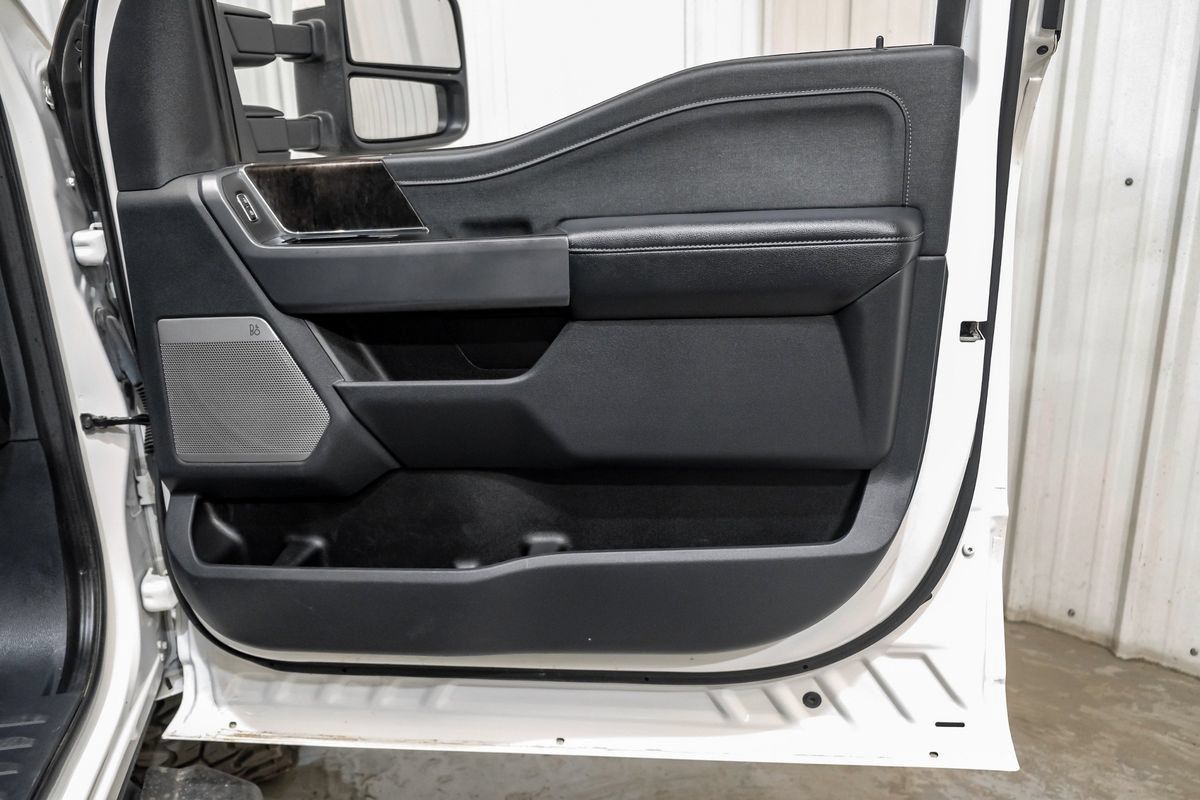 Used 2023 Ford F350 Lariat w/ Tow Technology Package AWD/4WD image 44
