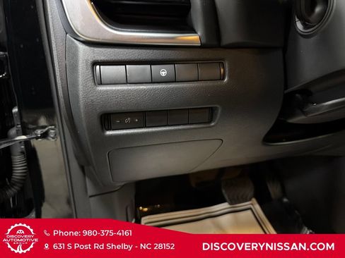 Certified 2023 Nissan Rogue SV FWD image 14