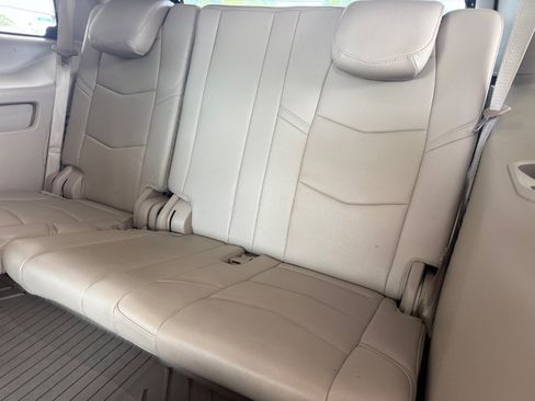 Used 2019 Cadillac Escalade Premium Luxury w/ LPO, Radiant Package AWD/4WD image 46