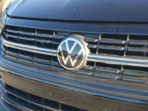 Used 2024 Volkswagen Jetta Sport image 5