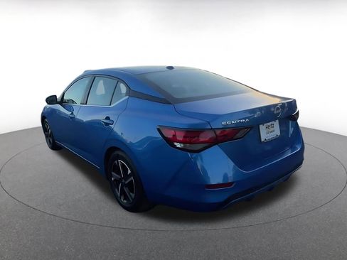 Used 2025 Nissan Sentra SV image 11