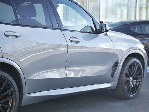 Used 2024 BMW X5 xDrive40i w/ M Sport Package image 8