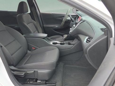 Used 2021 Chevrolet Malibu RS w/ LPO, Convenience Package 2 FWD image 14