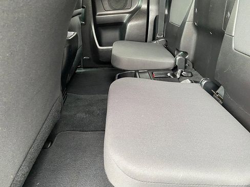 Used 2019 Toyota Tacoma TRD Off-Road w/ TRD Premium Off Road Package image 30