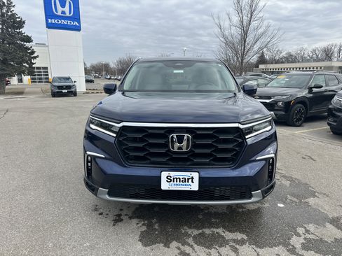 Certified 2025 Honda Pilot EX-L image 8