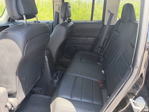 Used 2016 Jeep Patriot High Altitude FWD image 8