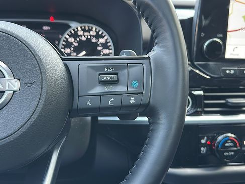 Certified 2022 Nissan Pathfinder Platinum w/ Cargo Package image 18